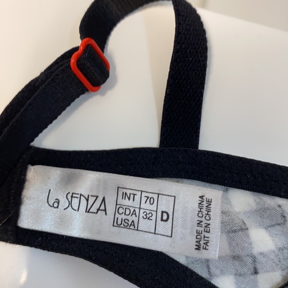Cute la senza bra like new sz 32D - Picture 4 of 4